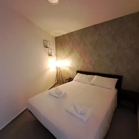 Panoramic Floor - Americas Daire