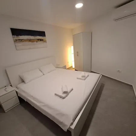 Panoramic Floor - Americas *